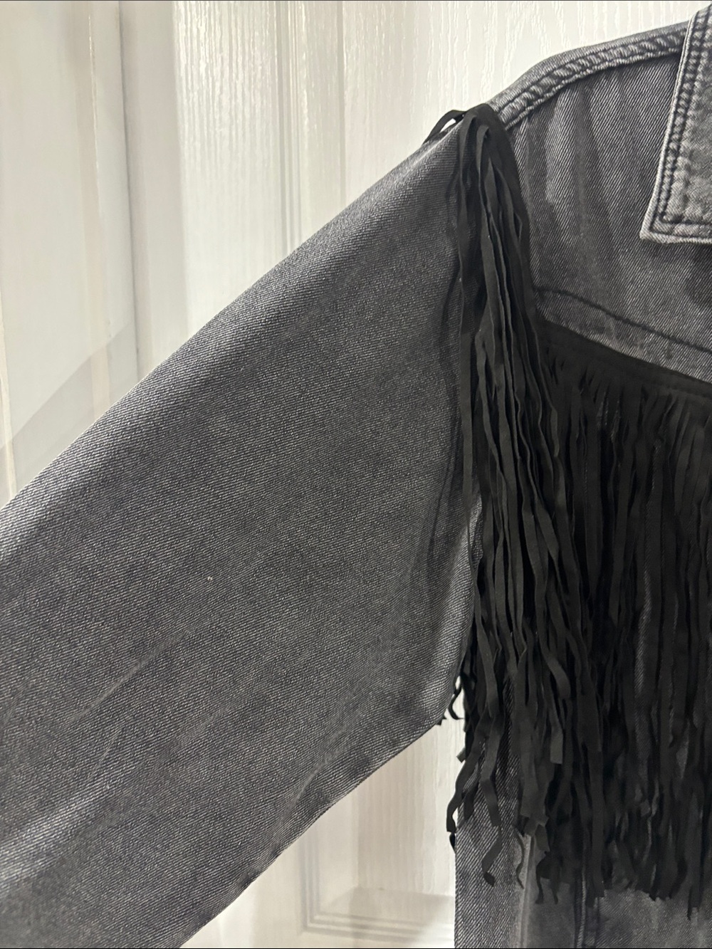 Women's Boutique Black Fringe Jean Jacket - Western-Inspired Denim Jacket L - Picture 5 of 6